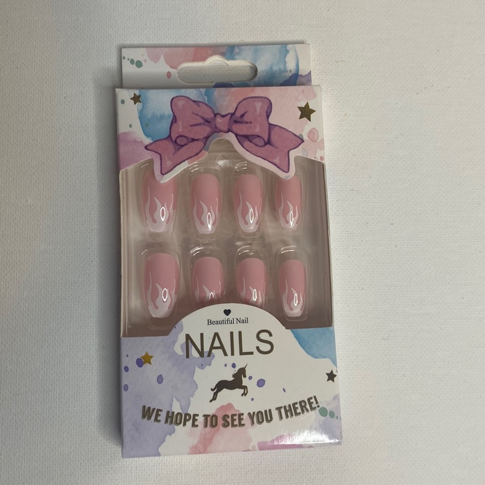 Beautiful nail pink/white flame press on nails